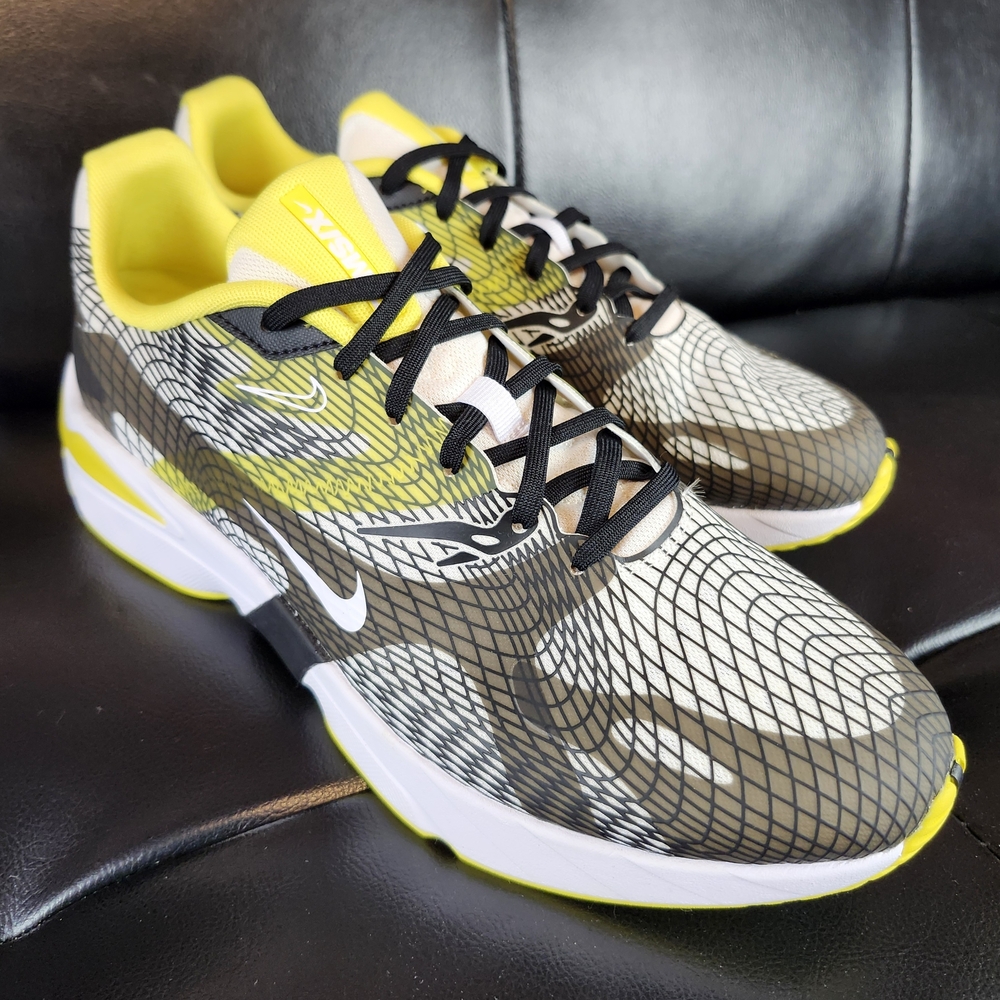 Nike D/MS/X Ghoswift Sneakers Sz11.5 NEW!!